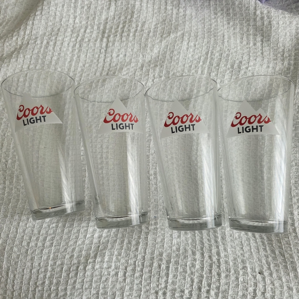 Coors LIGHT 20oz Beer Glasses Set of 4 Brand New!